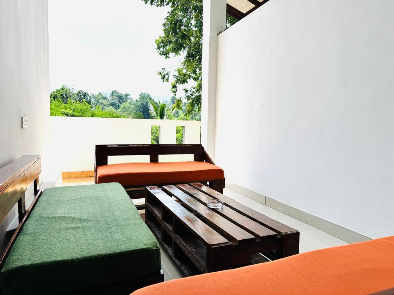 Bed and Breakfast La Riya Ella - 05 Minutes To Ella Town Exterior foto